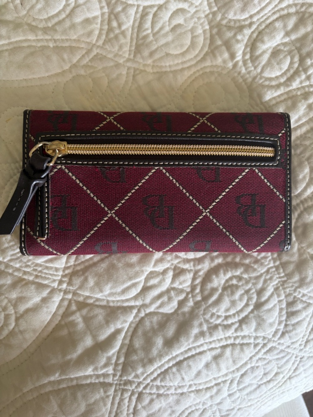 DOONEY & BOURKE Gretta Continental Monogram Wallet Bordeaux - Picture 10 of 12